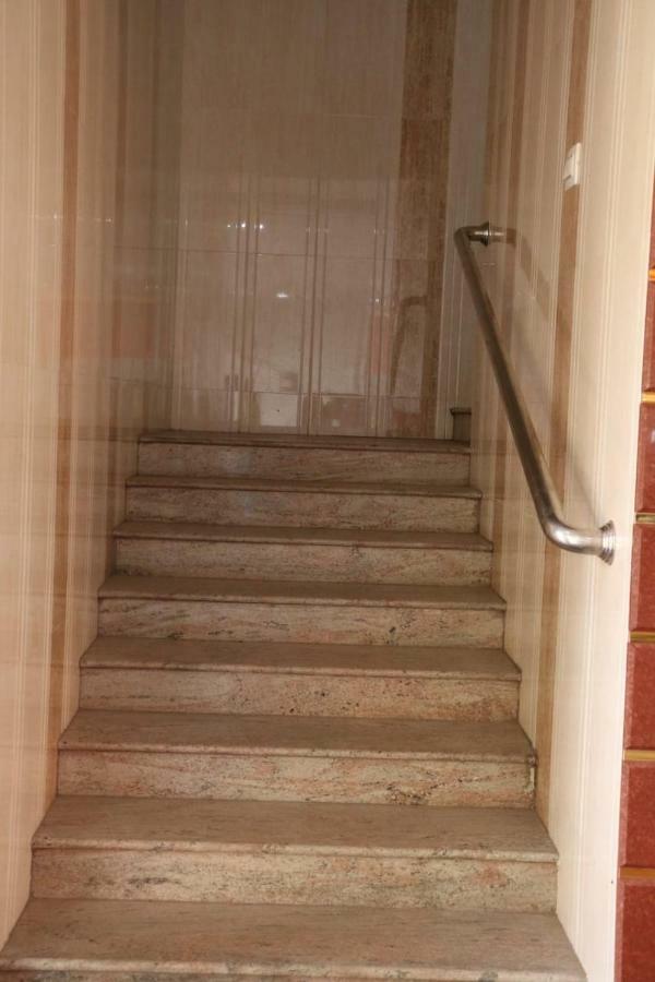 Saravanas Lodge Tiruchchendur Exterior photo